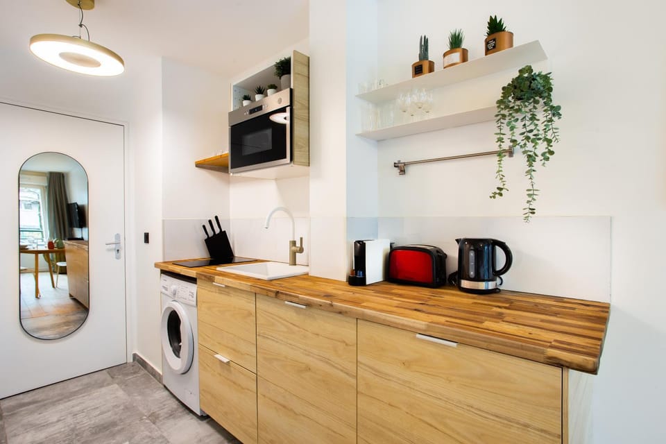 Coffee/tea facilities, Kitchen or kitchenette