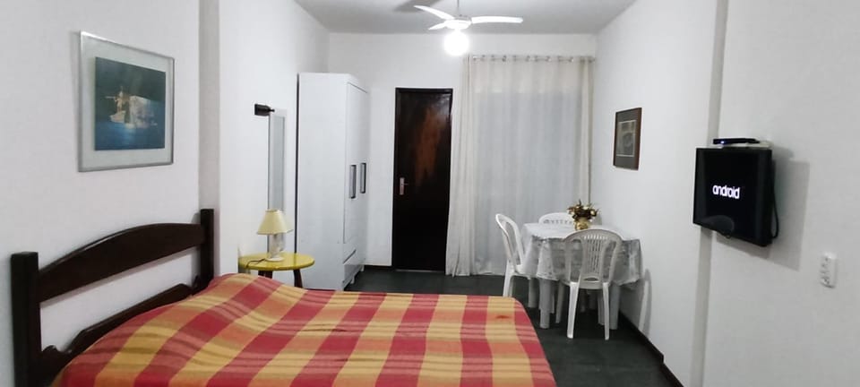 Communal lounge/ TV room, Bed, TV and multimedia, View (from property/room), Photo of the whole room, Bedroom
