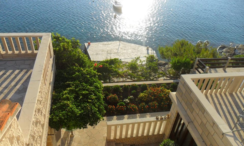 Property building, View (from property/room)