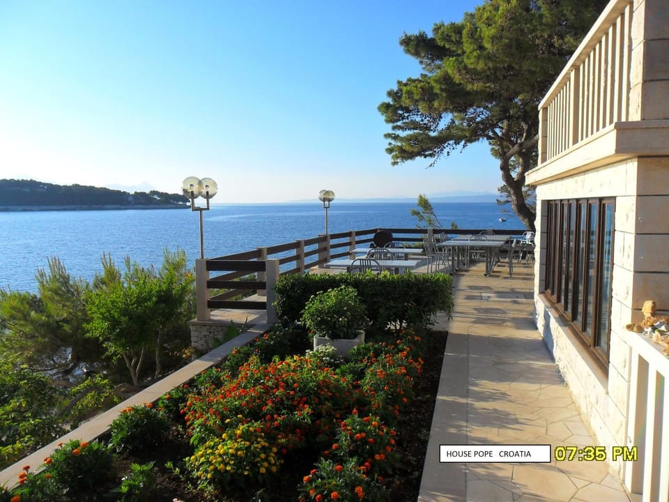 Property building, Sea view, Breakfast