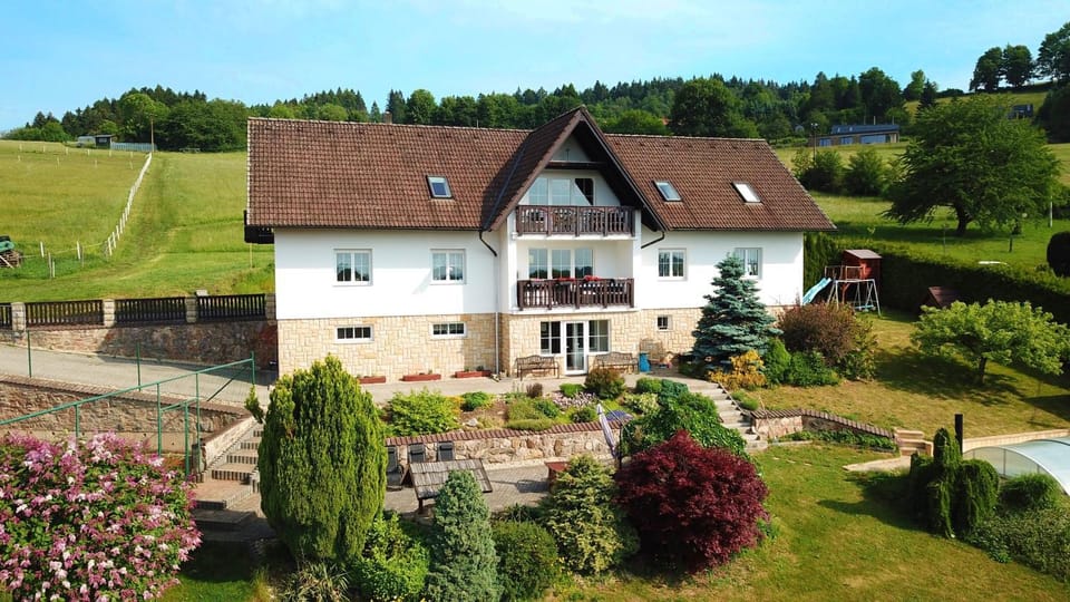 Rašovka - Bílý dům Vacation rental in Saxony