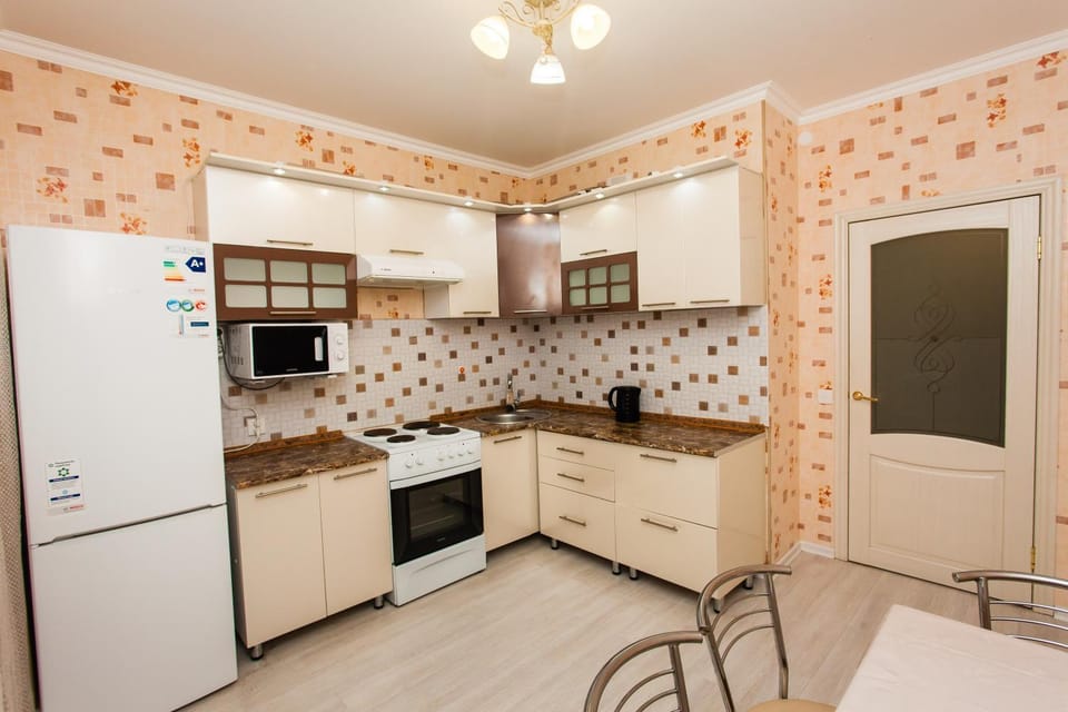 Coffee/tea facilities, Kitchen or kitchenette, Dining area