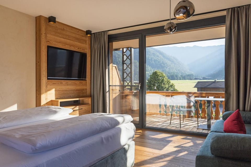 Balcony/Terrace, Photo of the whole room, Bedroom