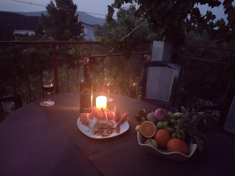 Food and drinks