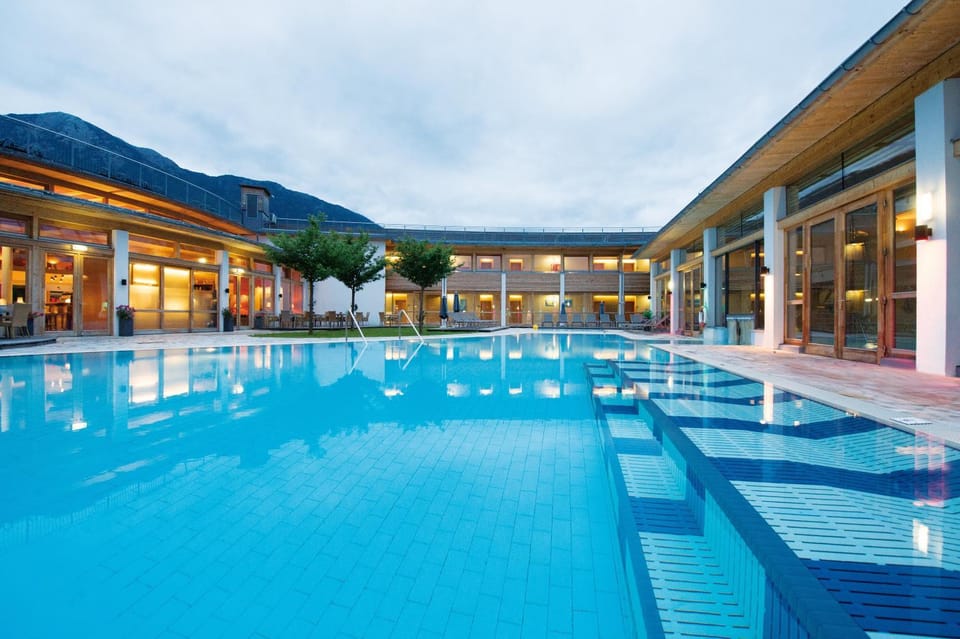 Winter, Summer, Swimming pool