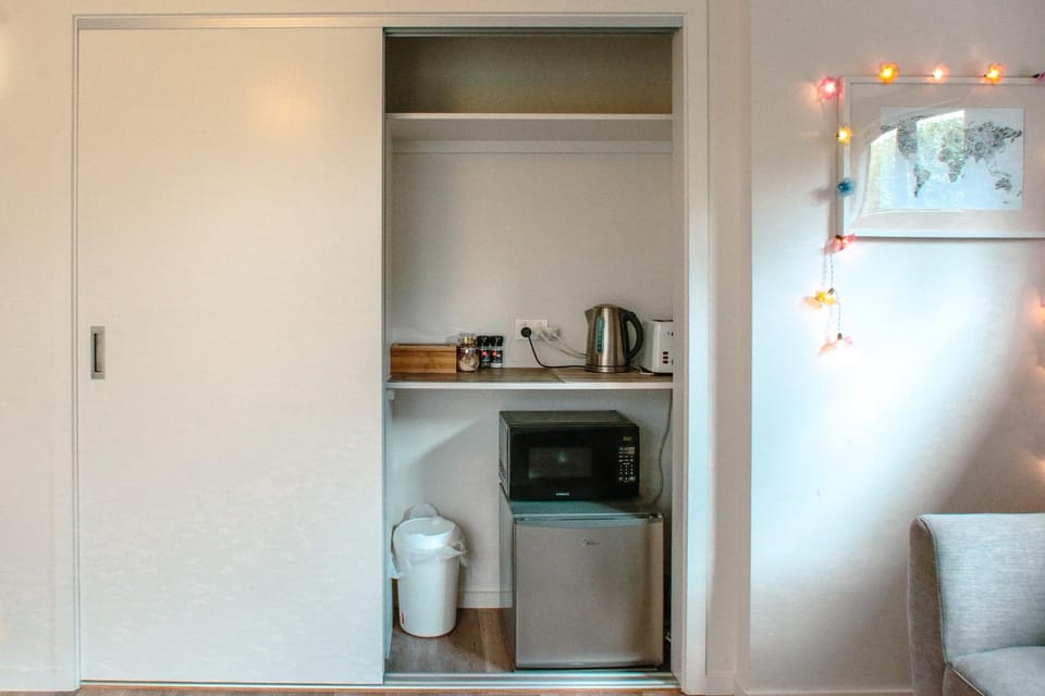 Coffee/tea facilities, Kitchen or kitchenette, Certificate/Award, minibar, toaster