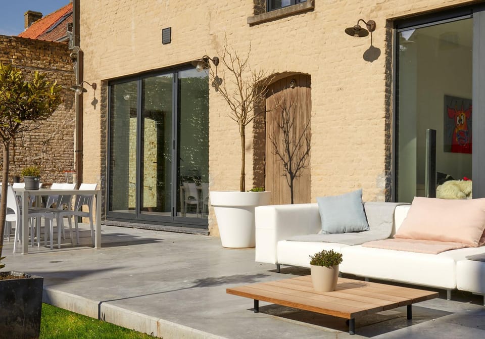 Communal lounge/ TV room, Garden, Balcony/Terrace, Dining area