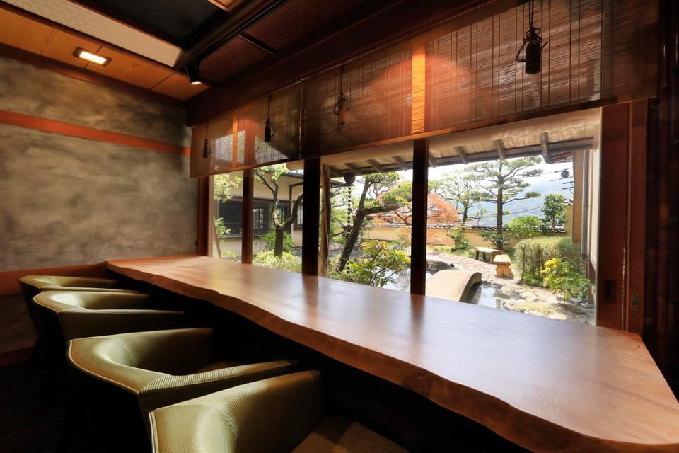 Restaurant/places to eat, Food, Area and facilities, Meals, Breakfast, Dinner