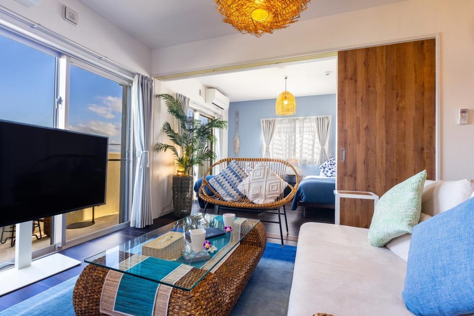 瀬底島オーシャンビュー アンチ浜徒歩3分 3ベッドルーム オーシャンテラス瀬底 Room403 Apartment in Okinawa Prefecture