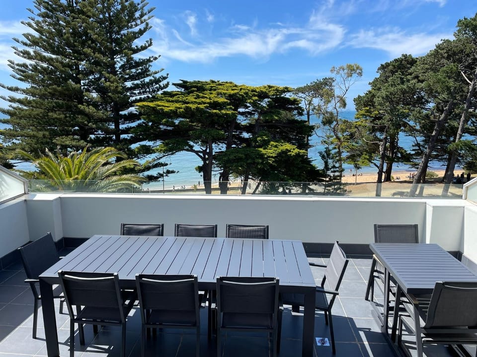 Natural landscape, Balcony/Terrace, Beach, Sea view