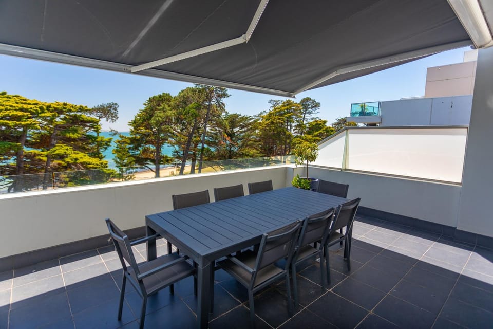 Patio, View (from property/room), Balcony/Terrace