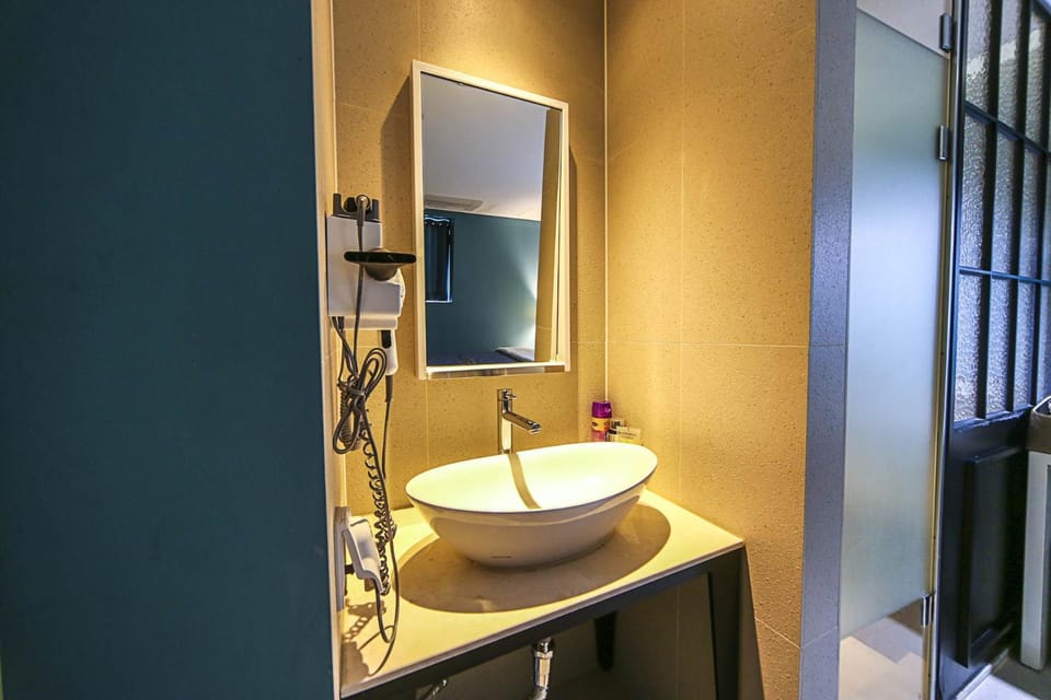Property building, Bathroom
