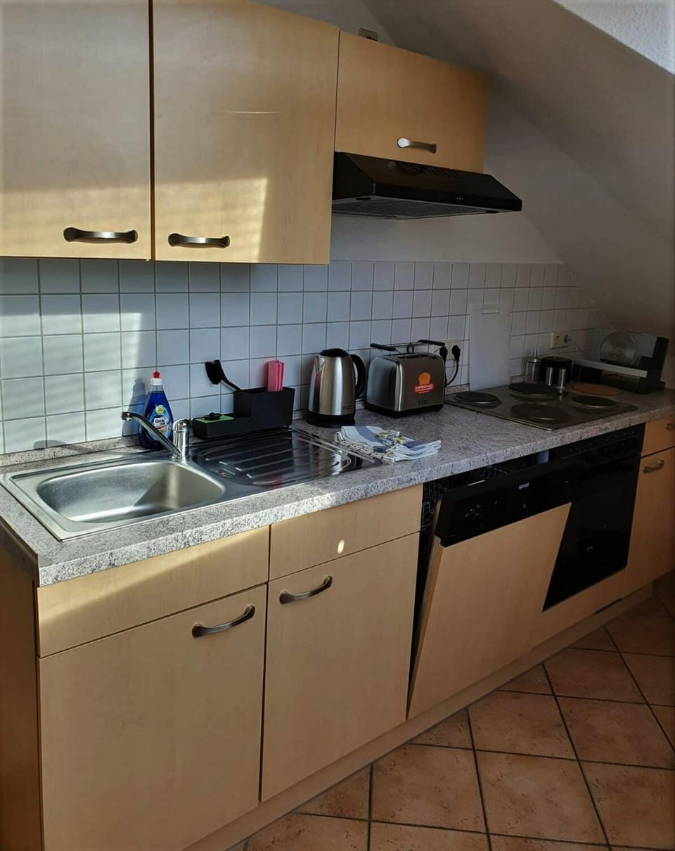 Coffee/tea facilities, Kitchen or kitchenette