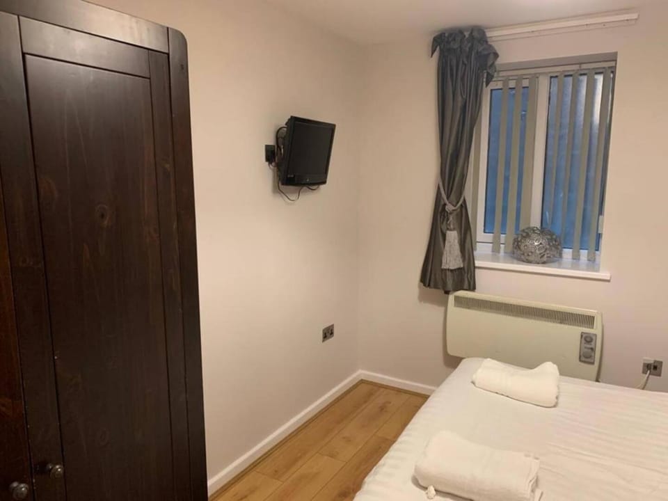 Contractor Bookers Liverpool City Centre Apartment in Liverpool
