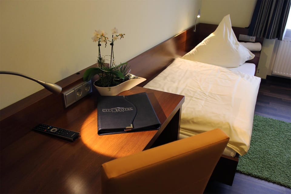 Living room, Seating area, Bedroom