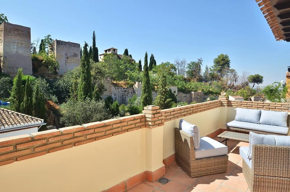 Patio, Balcony/Terrace