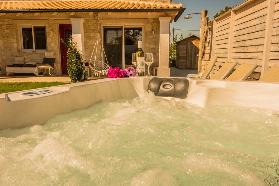 Property building, Hot Tub