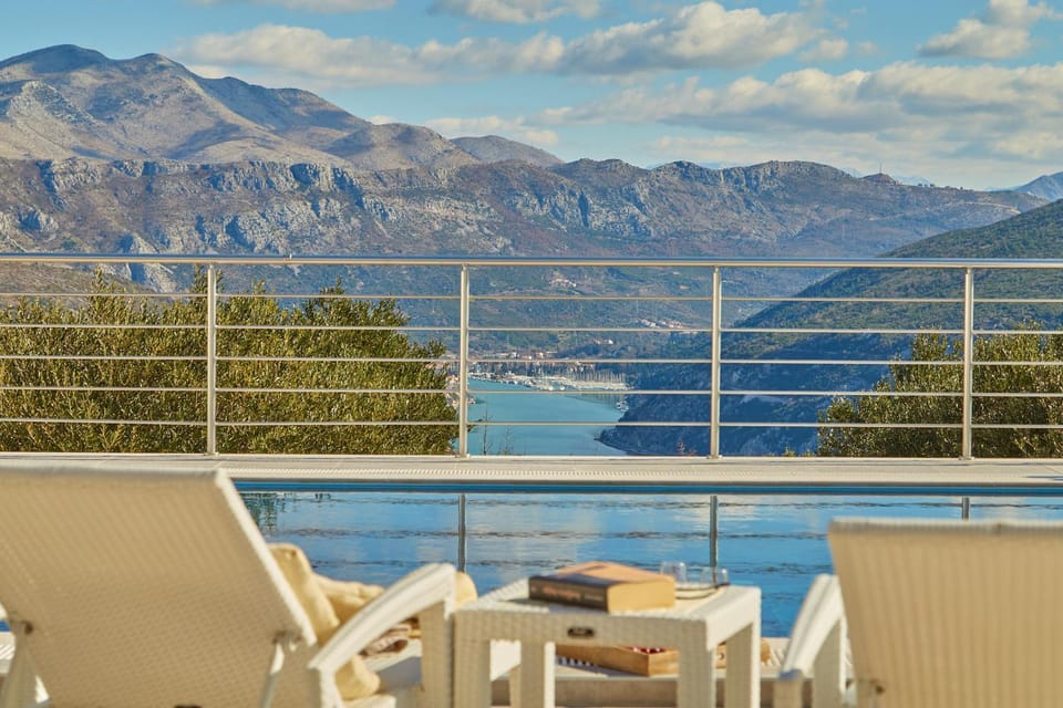 Mountain view, Sea view, Swimming pool
