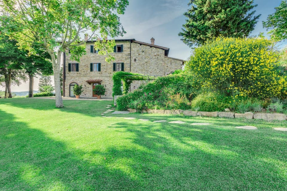 Property building, Natural landscape, Garden, Garden view