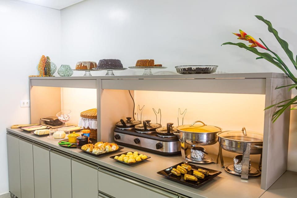 Food and drinks, Food, Breakfast, Continental breakfast