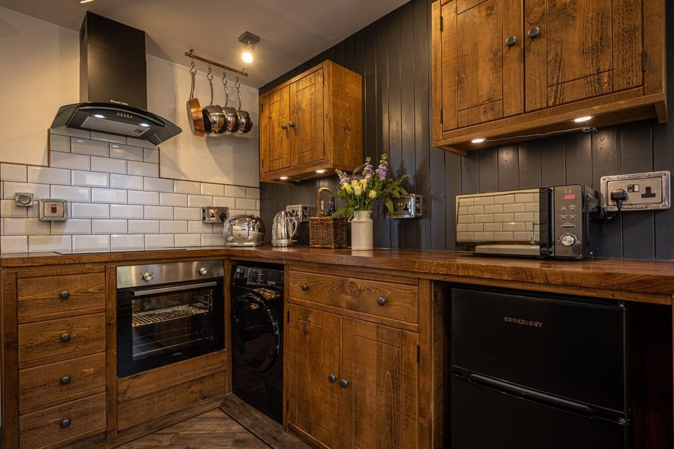 Kitchen or kitchenette, dishwasher, minibar, pet friendly, stove, toaster