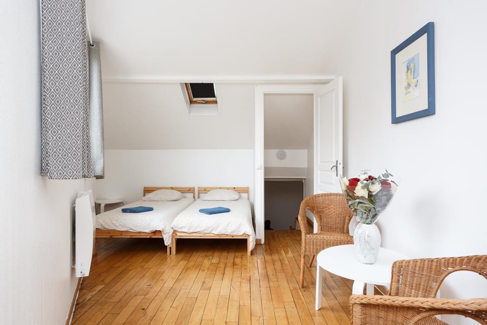 Le blanc centre F2 Apartment in Drancy