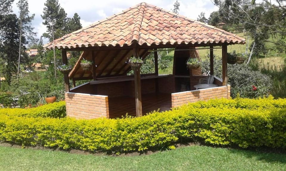 Patio, BBQ facilities