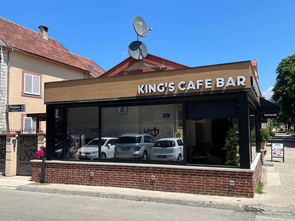 Property building, Restaurant/places to eat