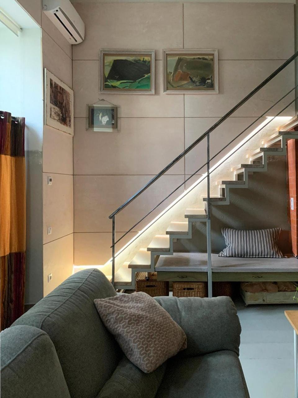Студія з внутрішнім півповерхом. Apartment in Ukraine