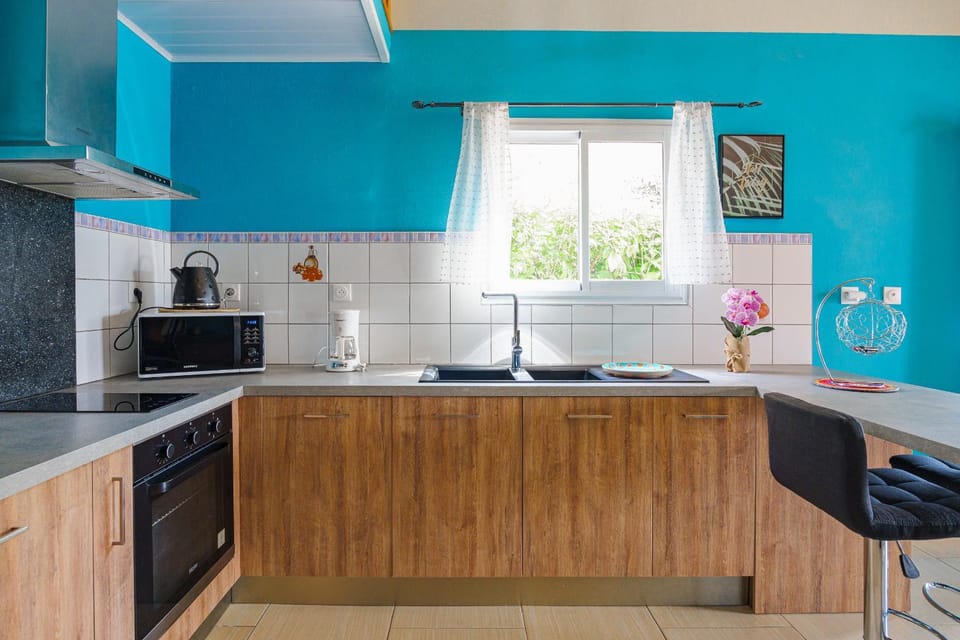 Kitchen or kitchenette, oven, stove, toaster