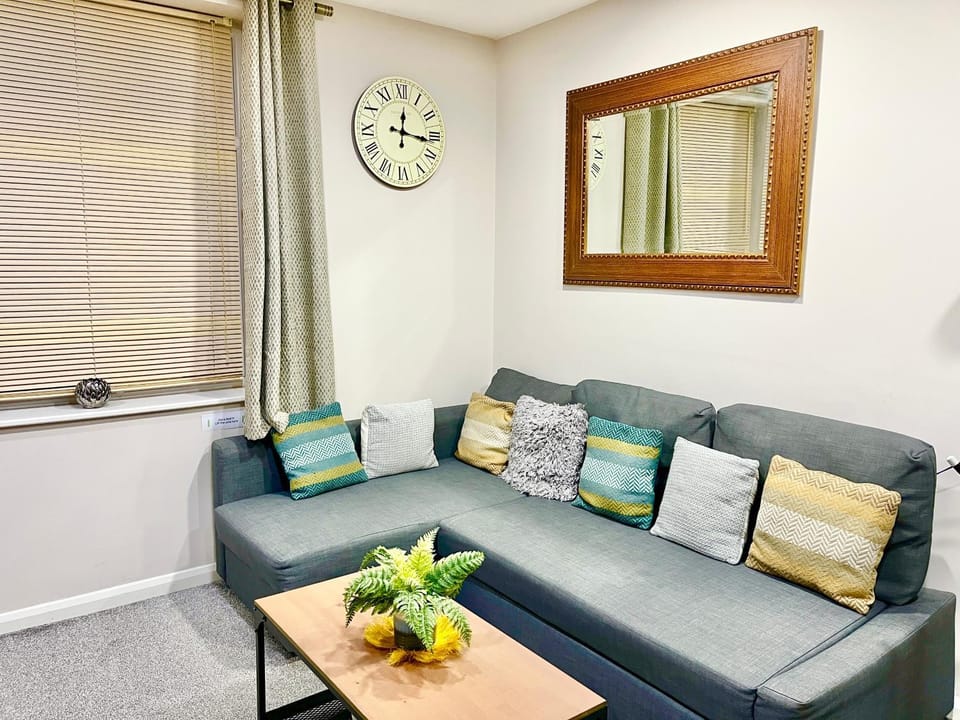 Ar-Rahman, 1 bed room and 1 Living room apartment Apartment in Dartford