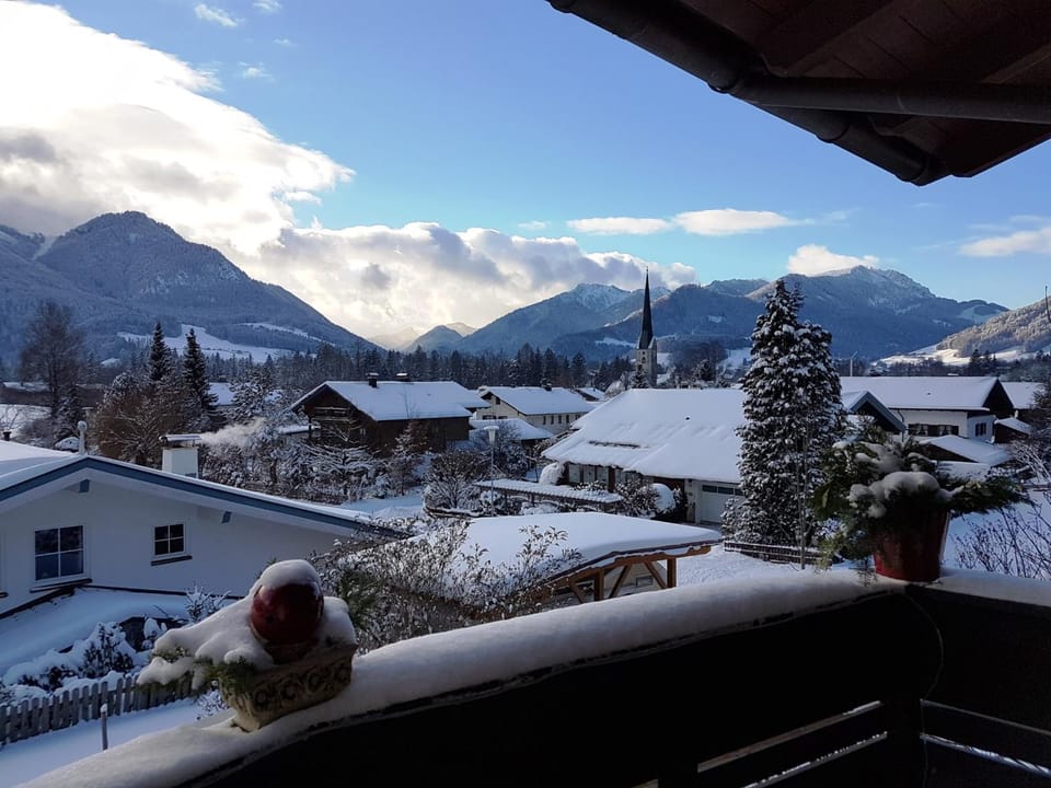Ferienwohnungen "Am Golfplatz" inkl. Chiemgaukarte Apartment in Ruhpolding