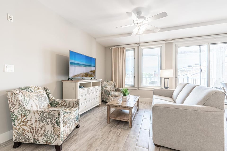 Market Street Inn 4446 House in Miramar Beach
