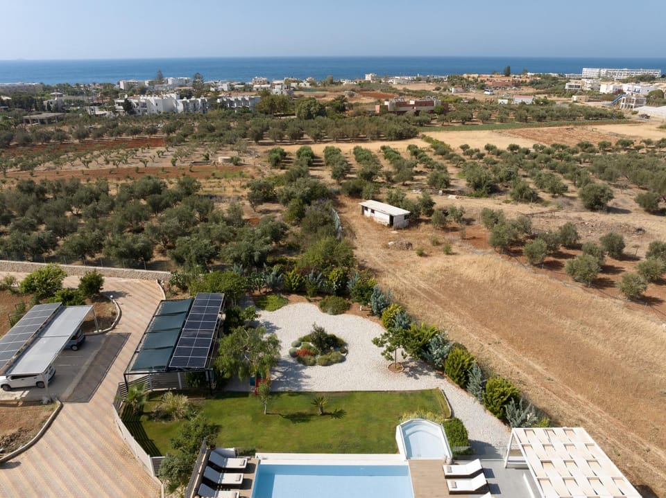 Bird's eye view, Sea view