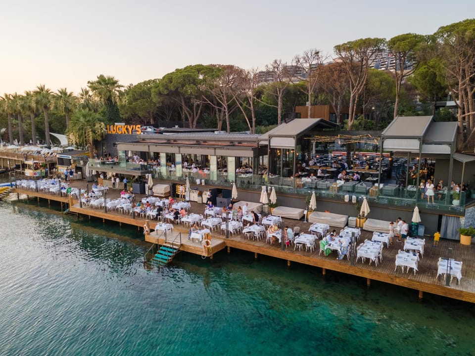 Restaurant/places to eat