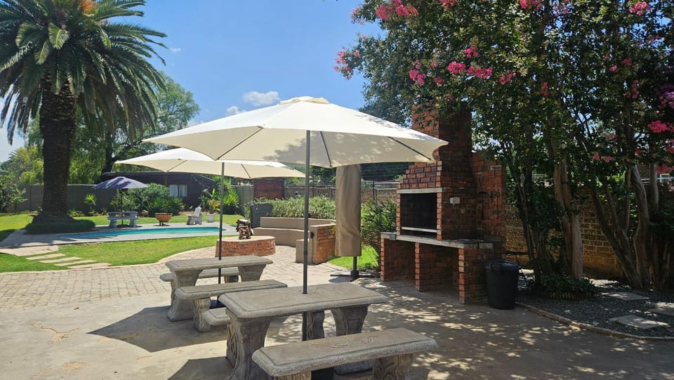 Seating area, Swimming pool