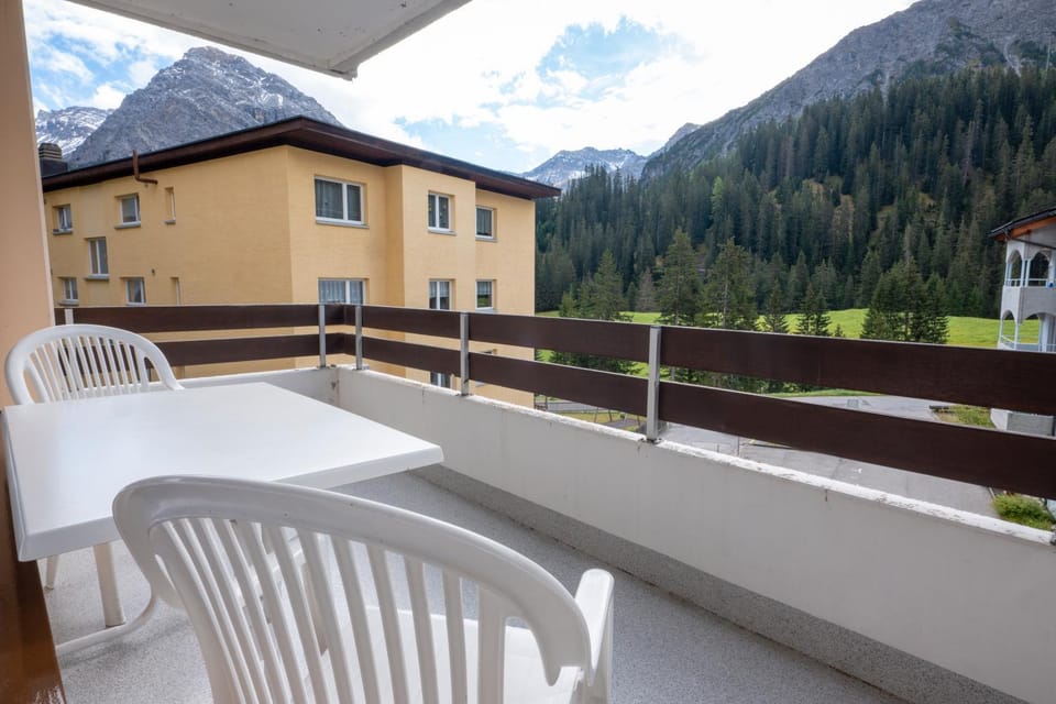Balcony/Terrace, Mountain view