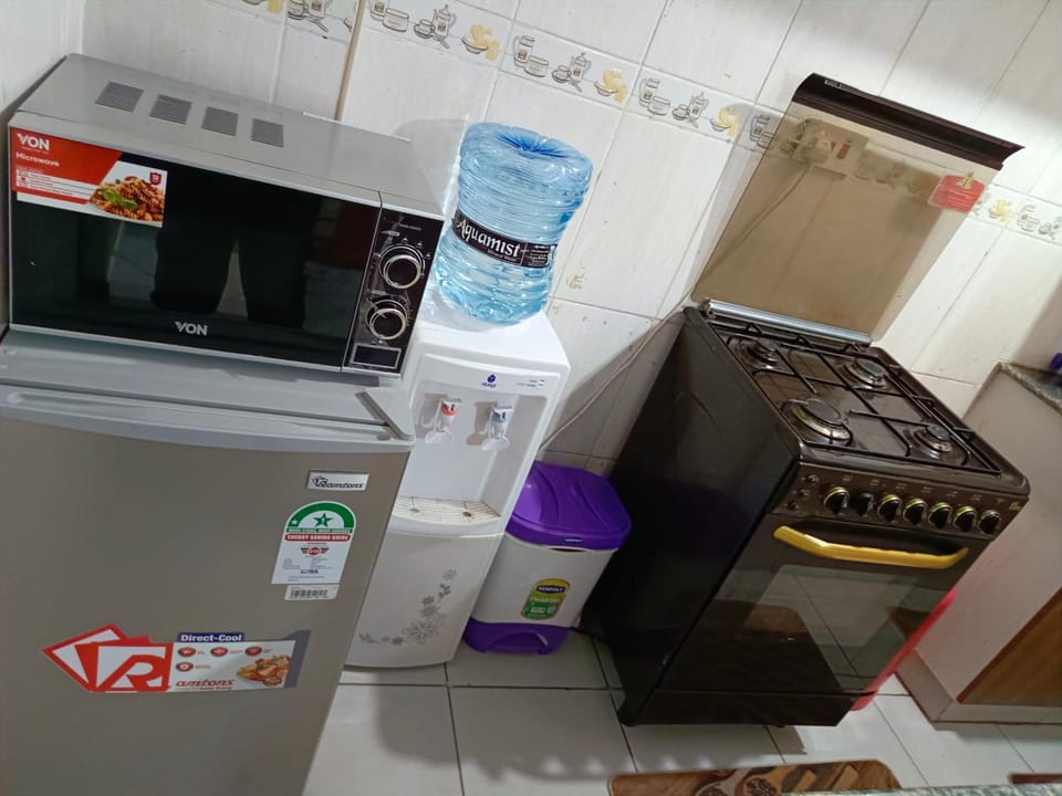 Kitchen or kitchenette, kitchen