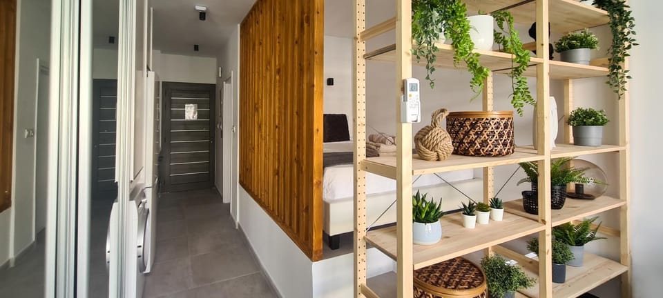 Bed, Balcony/Terrace, Decorative detail, Bedroom