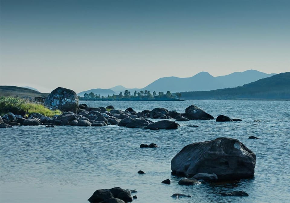 View (from property/room), Lake view, Mountain view