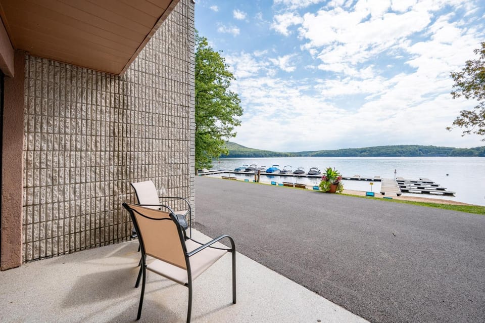 101B One Bedroom One Bath House in Deep Creek Lake