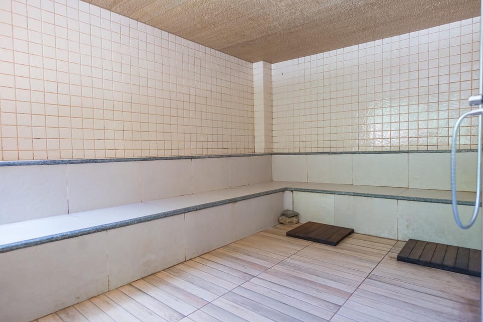 Sauna, Steam room, Spa and wellness centre/facilities