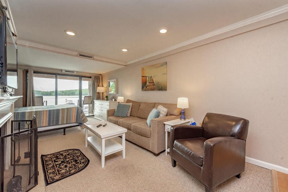 103A Efficiency One Bath House in Deep Creek Lake
