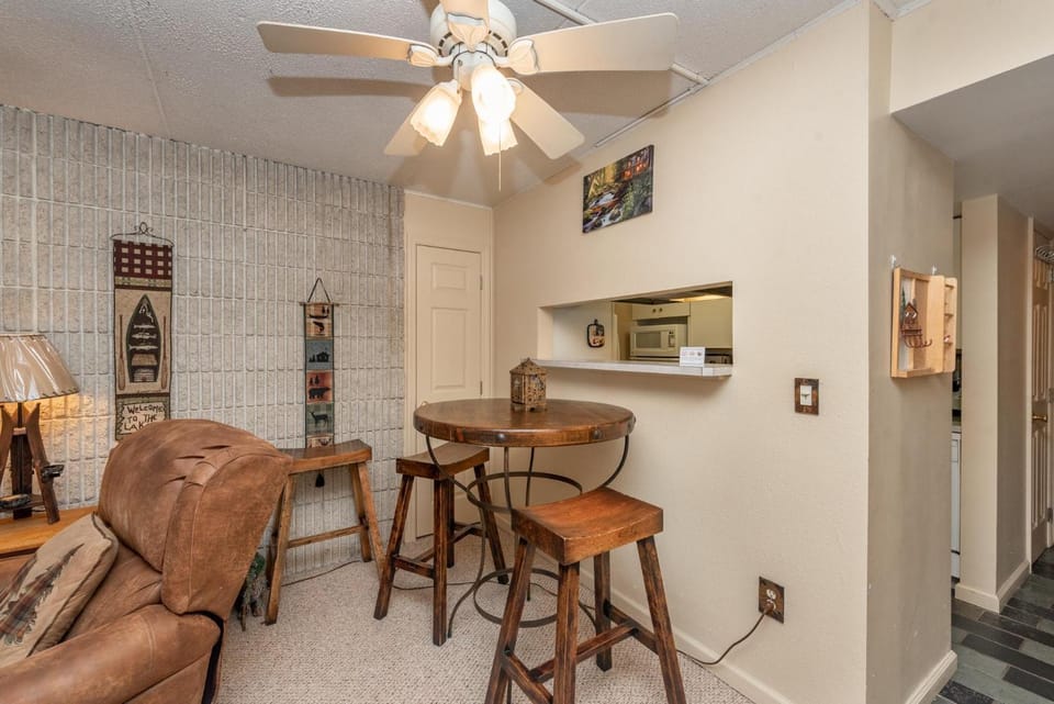 106A Efficiency One Bath House in Deep Creek Lake