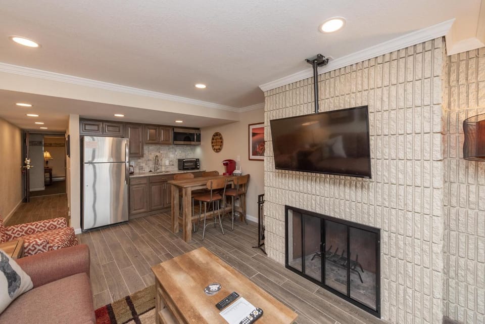 203A Efficiency One Bath House in Deep Creek Lake