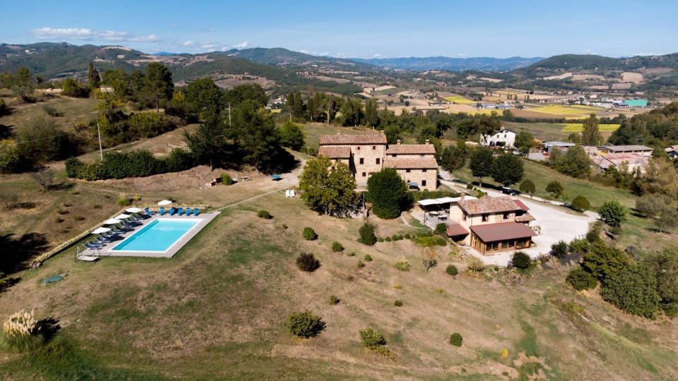 Property building, Bird's eye view, View (from property/room), Garden view, Pool view, Swimming pool