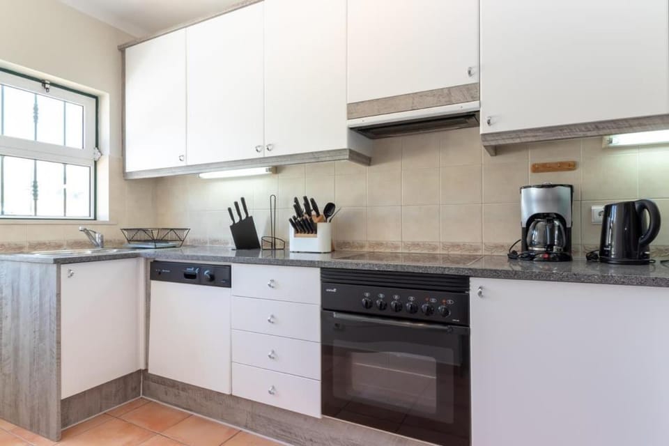 Front line townhouse n 9 in Ferragudo sea views House in Ferragudo