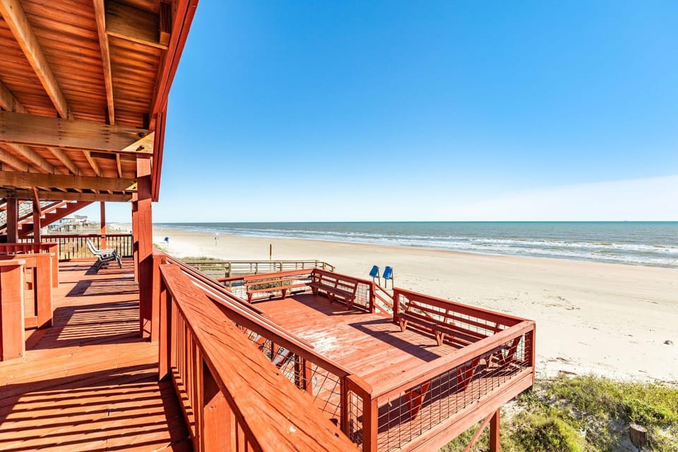 Speckled Trout 5 - Shell Yeah! Oceanfront Fun House in Surfside Beach