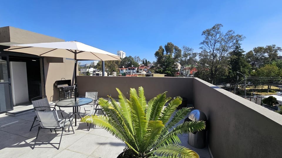 Property building, Balcony/Terrace