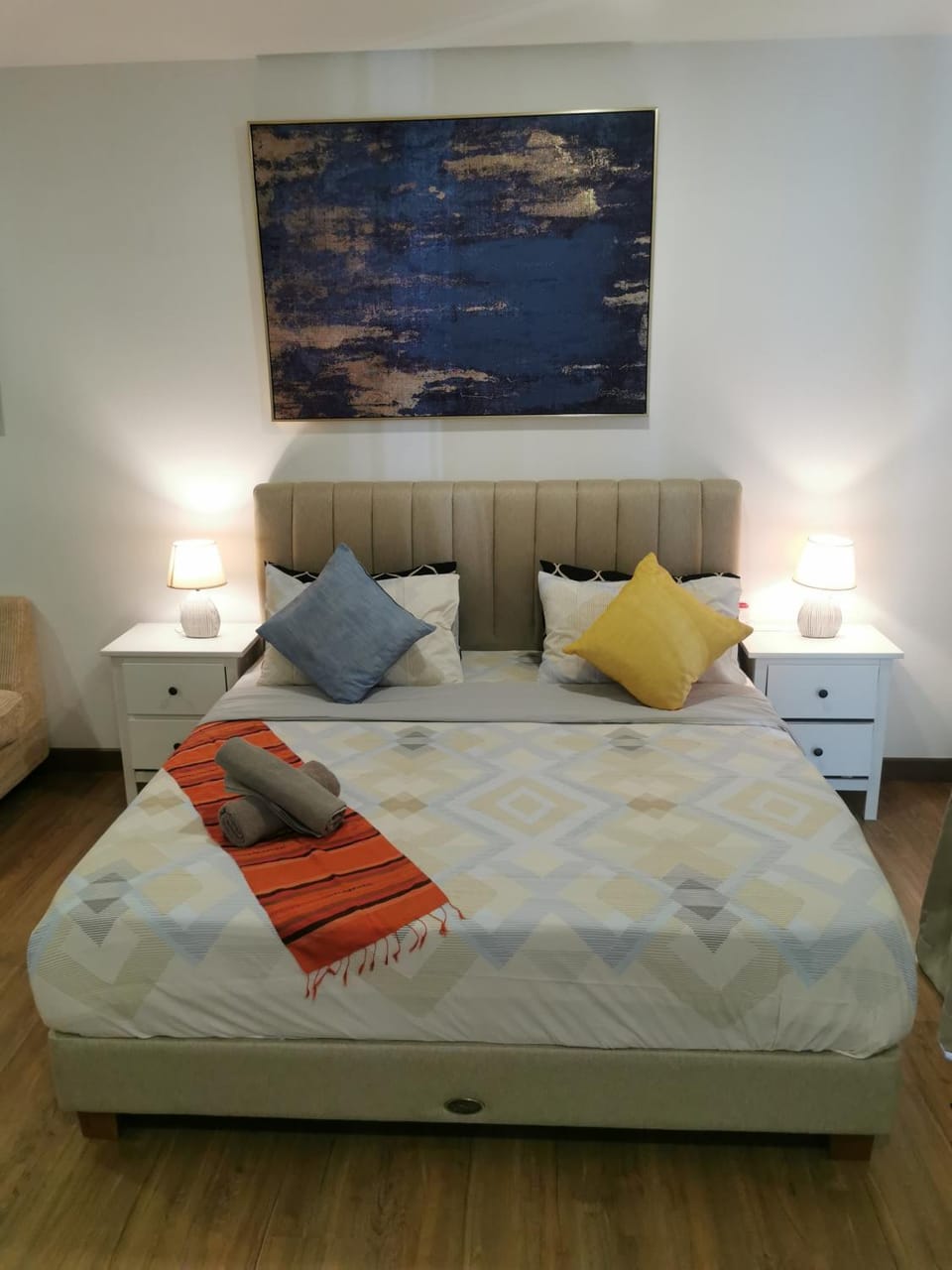 Apple Home 2 at Menara Simfoni, King Size Bed, Cheras, Nexflix, Wifi, Parking Apartment in Negeri Sembilan, Malaysia